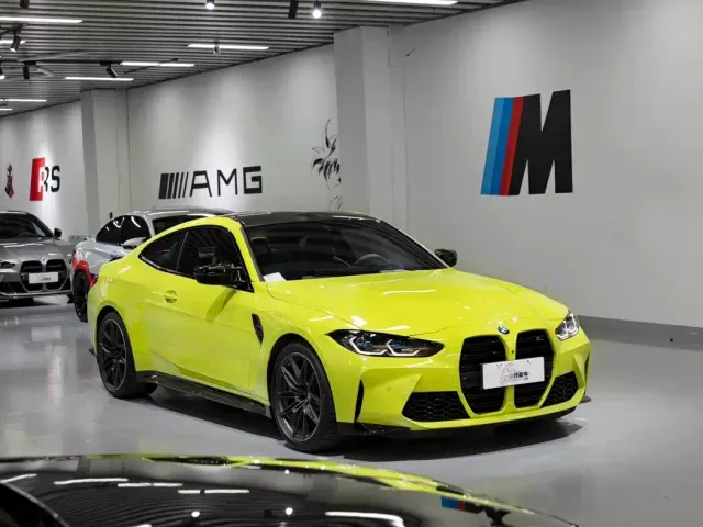 BMW M4 — Фото автомобиля 2