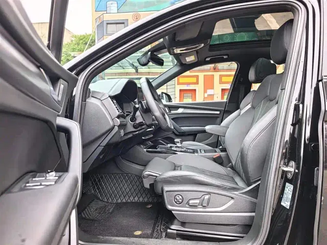Audi Q5L — Фото автомобиля 5