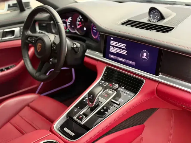 Porsche Panamera — Фото автомобиля 8