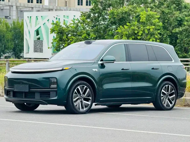 Фотография автомобиля — Li Auto L9