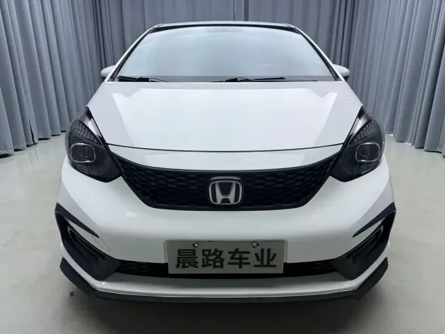 Honda Fit — Фото автомобиля 2