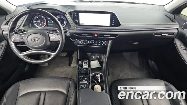 Hyundai Sonata — Фото автомобиля 10
