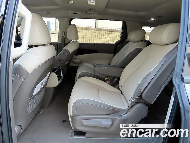 Kia Carnival 4th Gen — Фото автомобиля 11