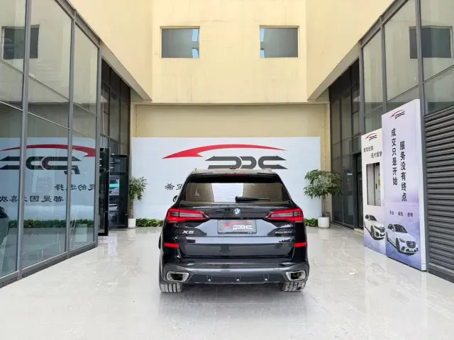 BMW X5 — Фото автомобиля 4