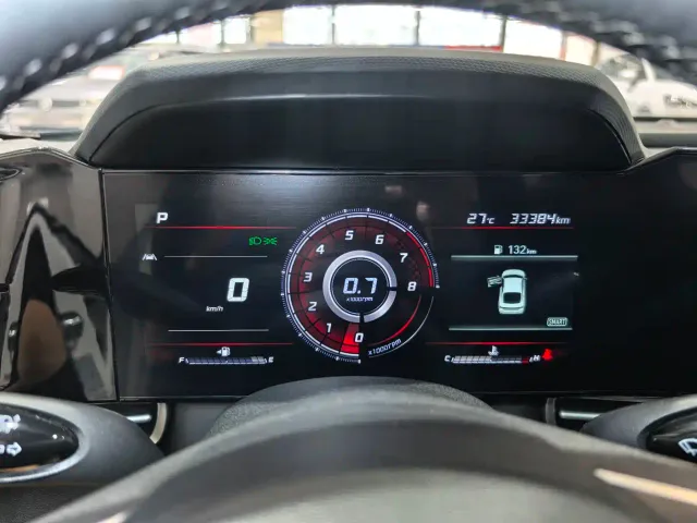 Hyundai Elantra — Фото автомобиля 14