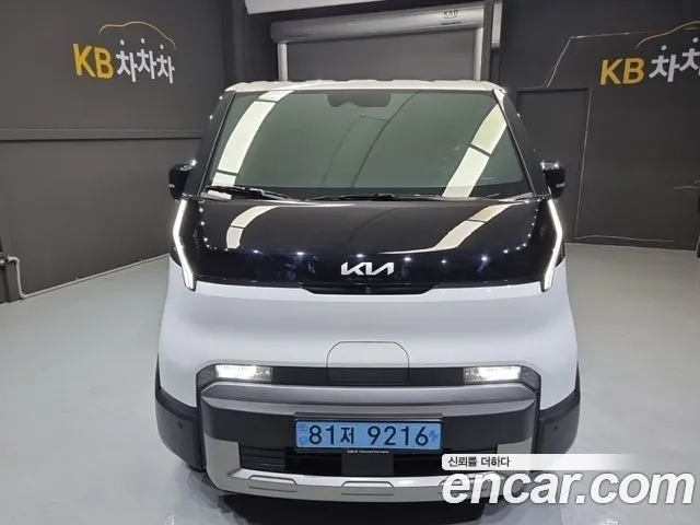 Kia PV5 — Фото автомобиля 2