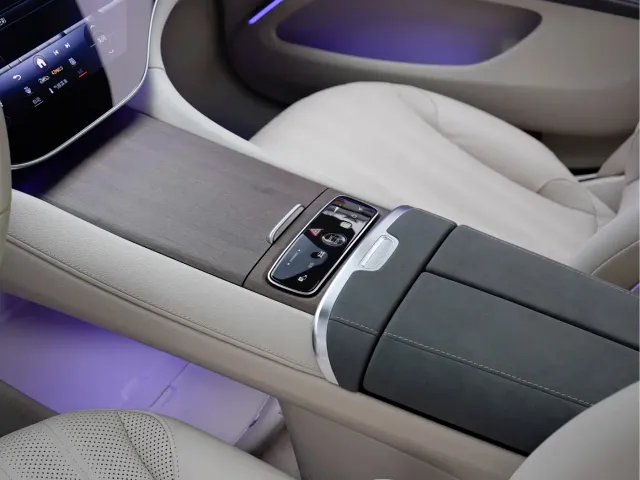Mercedes-Benz EQS — Фото автомобиля 18