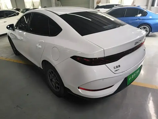 BYD Qin PLUS — Фото автомобиля 4