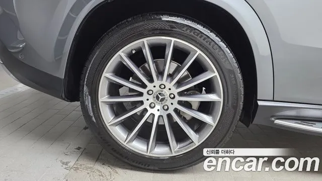 Mercedes-Benz GLE-Class — Фото автомобиля 4