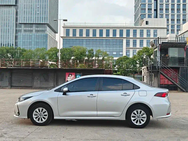 Toyota Corolla — Фото автомобиля 4