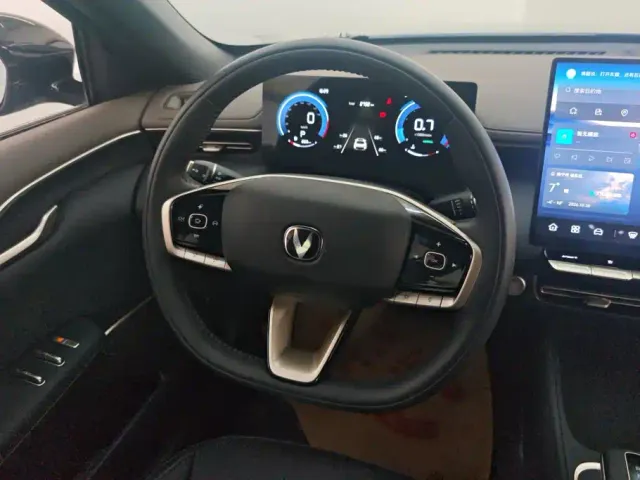 Changan Eado — Фото автомобиля 15