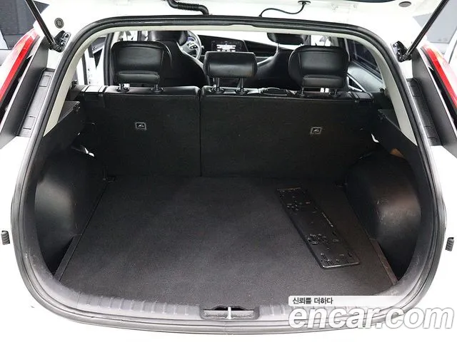 Kia Niro New — Фото автомобиля 20