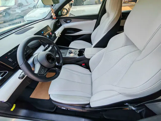 BYD Seal 06 — Фото автомобиля 13