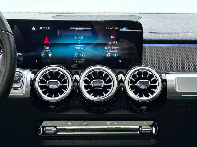 Mercedes-Benz GLB-Class — Фото автомобиля 10
