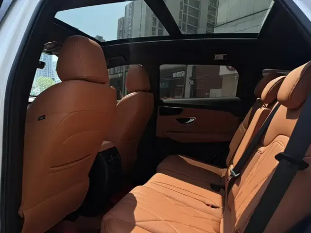 Jetour X70 Plus — Фото автомобиля 14