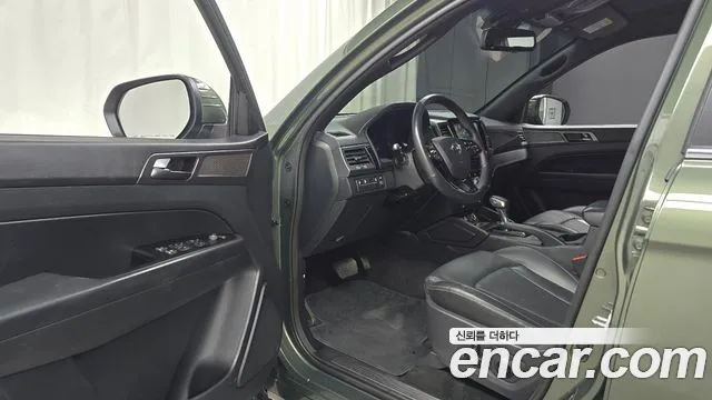 KG_Mobility_Ssangyong Rexton Новый Rexton Sport Khan Дизель 2.2 4WD — Фото автомобиля 10