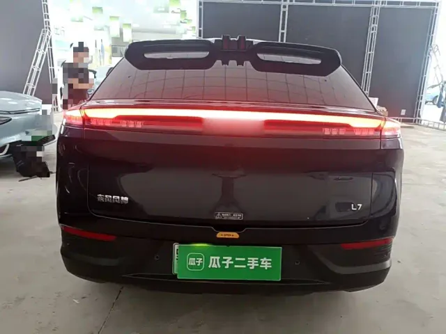 Dongfeng Fengshen L7 — Фото автомобиля 3