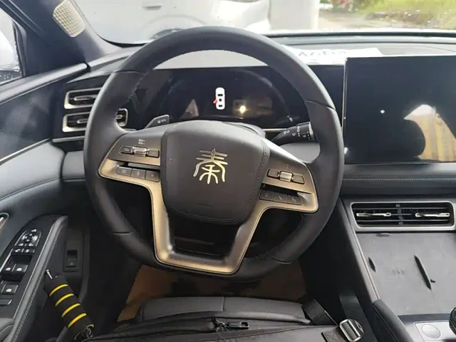 BYD Qin L — Фото автомобиля 10