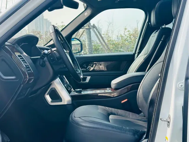 Land Rover Range Rover — Фото автомобиля 4