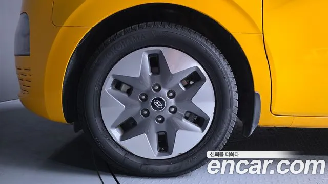 Hyundai Staria Staria L3.5 Школьный автобус — Фото автомобиля 5