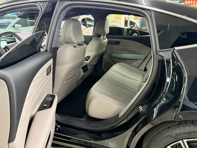 Geely Galaxy Xingyao 8 — Фото автомобиля 8