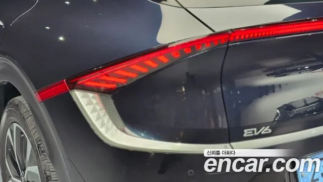 Kia EV6 — Фото автомобиля 8