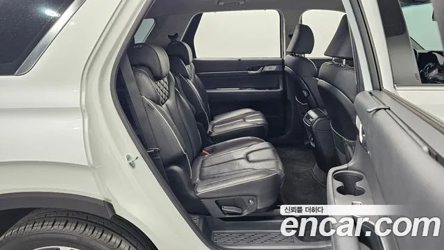 Hyundai Palisade Palisade Дизель 2.2 2WD — Фото автомобиля 11