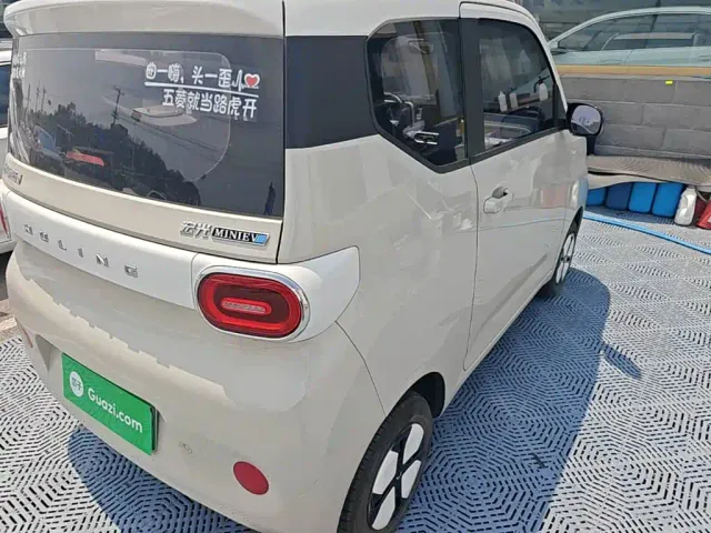 Wuling Hongguang Mini EV — Фото автомобиля 6