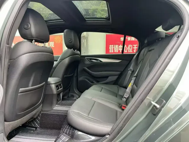 Cadillac CT5 — Фото автомобиля 6
