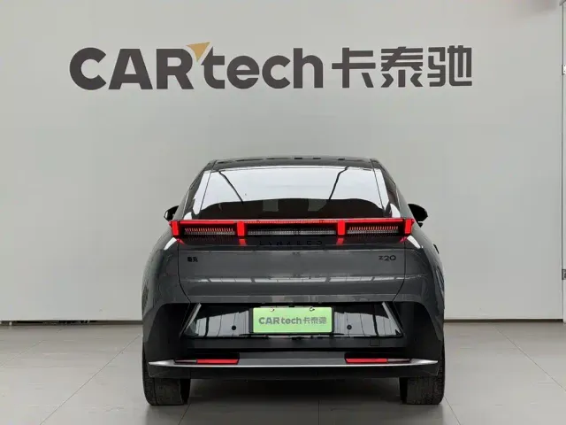 Lynk & Co Z20 — Фото автомобиля 5