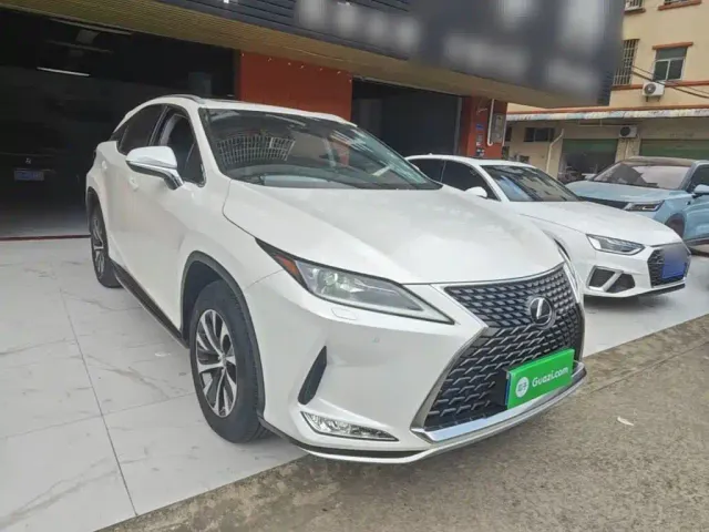 Lexus RX — Фото автомобиля 3