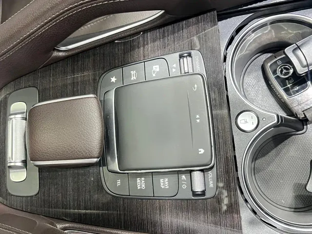 Mercedes-Benz GLS-Class — Фото автомобиля 12
