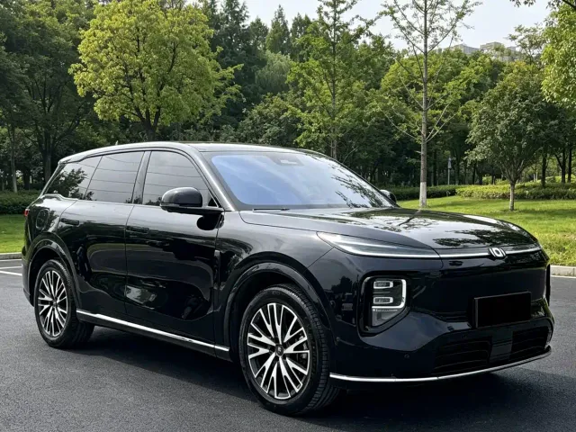 Changan Qiyuan Q07 — Фото автомобиля 3