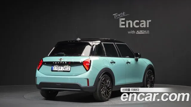 Mini Cooper — Фото автомобиля 2