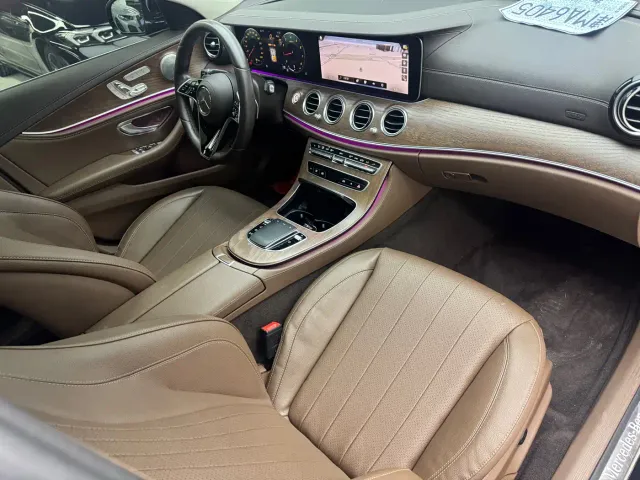 Mercedes-Benz E-Class — Фото автомобиля 12