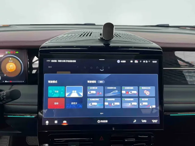 GAC Trumpchi M8 — Фото автомобиля 16