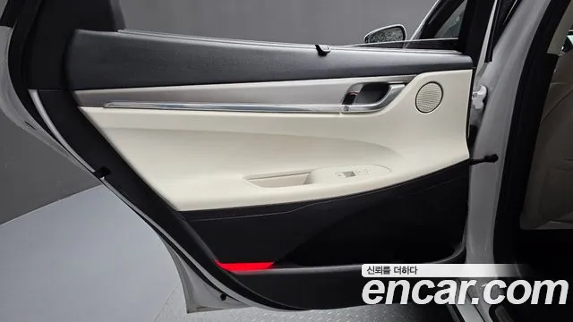 Hyundai Grandeur Новый Grandeur IG — Фото автомобиля 17