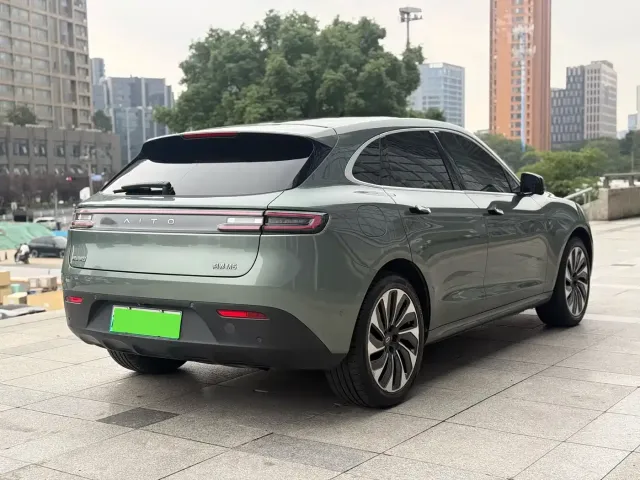 Aito M5 — Фото автомобиля 9