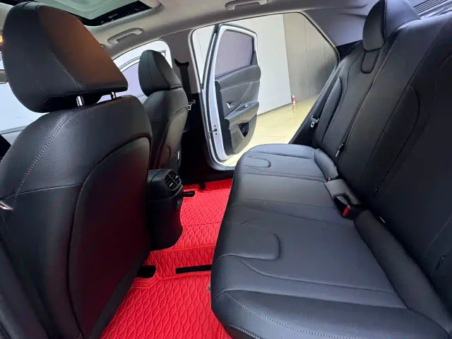 Hyundai Elantra — Фото автомобиля 12