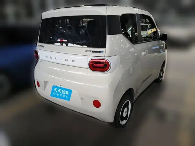 Wuling Hongguang Mini EV — Фото автомобиля 2