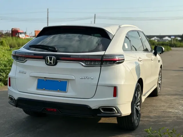 Honda UR-V — Фото автомобиля 6
