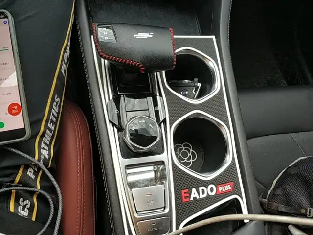 Changan Eado — Фото автомобиля 13