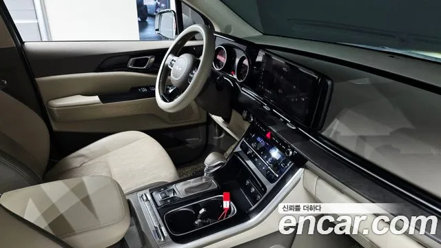 Kia Carnival Generation 4 — Фото автомобиля 19