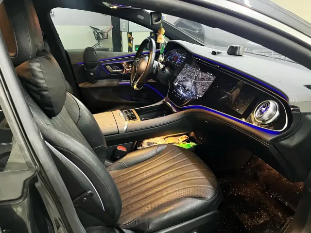 Mercedes-Benz EQS — Фото автомобиля 14