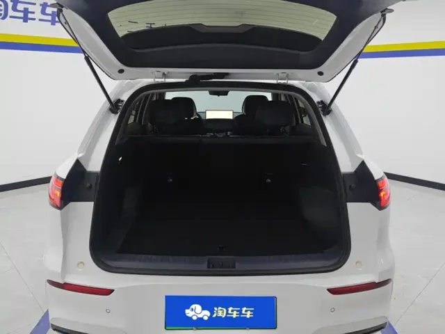 Geely Galaxy E5 — Фото автомобиля 4