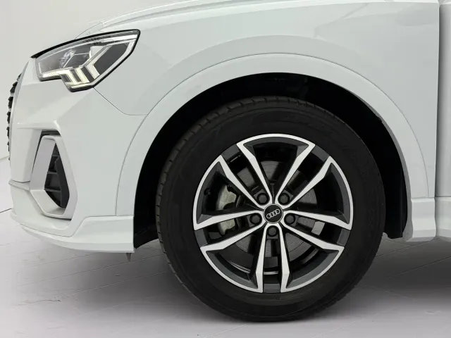 Audi Q3 — Фото автомобиля 22
