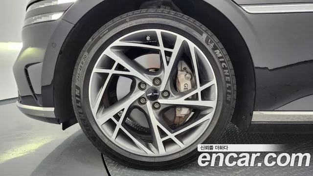Genesis G90 RS4 — Фото автомобиля 5