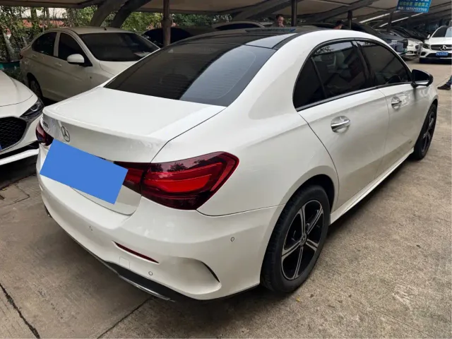 Mercedes-Benz A-Class — Фото автомобиля 10