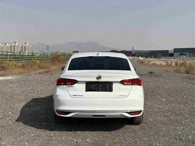 Buick Verano — Фото автомобиля 5