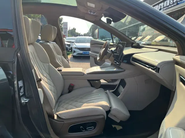 GAC Hyptec HT — Фото автомобиля 12
